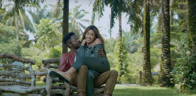 Video Waje ft Johnny Drille - Udue Mp4 Download